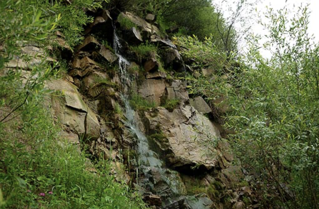 Wodospad okresowy w Komańczy