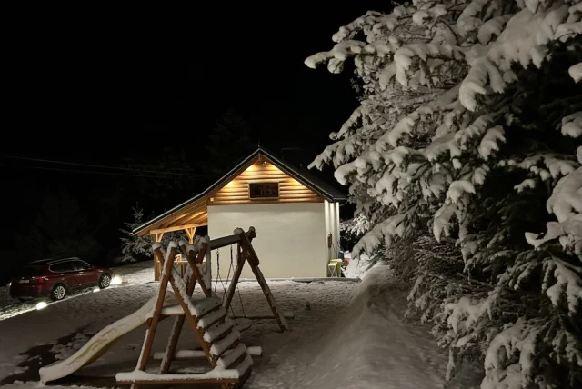 Domki do wynajęcia Bieszczady z banią na wyłączność — Wołkowyja