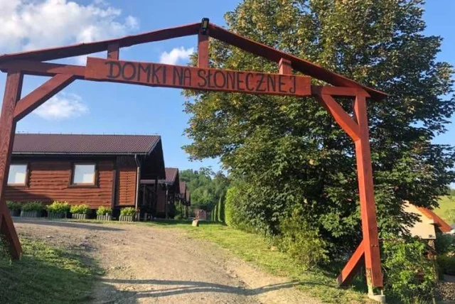 Domki Letniskowe Bieszczady — Wołkowyja