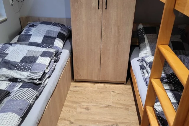 domki całoroczne ferie noclegi bieszczady gorąca bania jacuzzi — Lesko