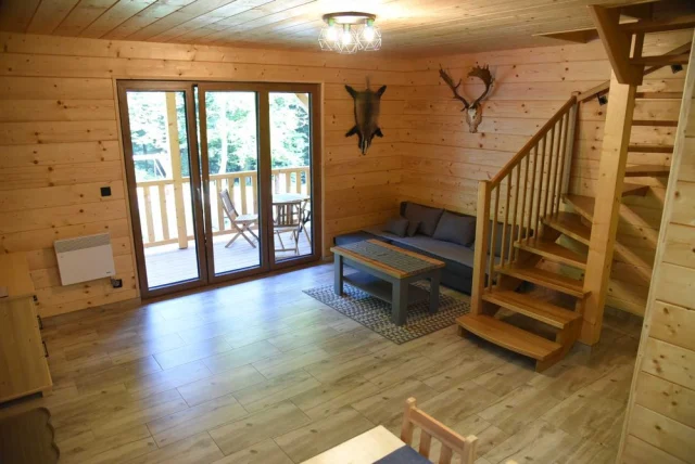 Bieszczady, Solina, domki Werlas, ruska bania z jacuzzi, sauna — Werlas