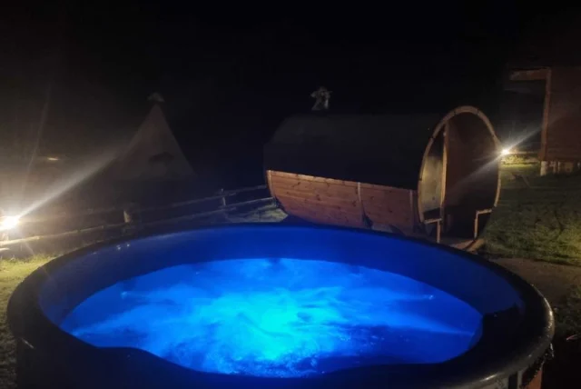 Domki w bieszczadach z jacuzzi i sauna — Hoczew