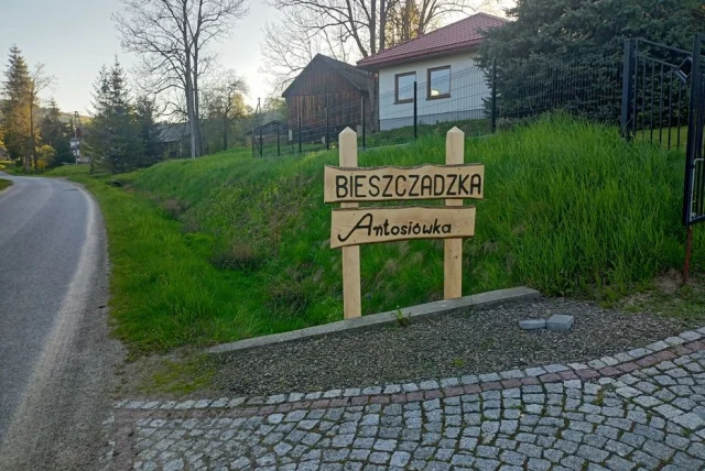 Całoroczny Domek Bieszczady ruska bania (wolne terminy) — Hoczew