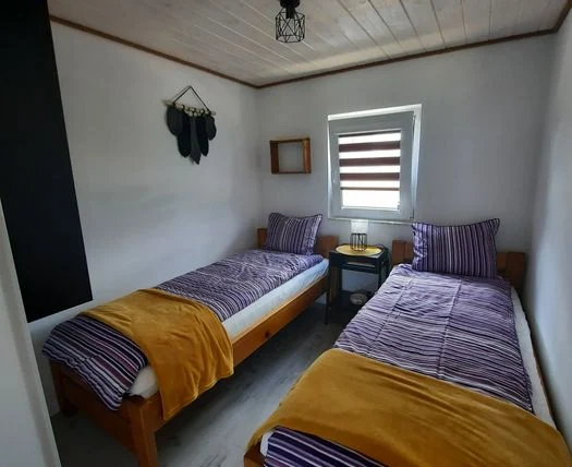 Domki całoroczne Noclegi Bieszczady Solina Ustrzyki Dolne -Równia- s — Ustrzyki Dolne