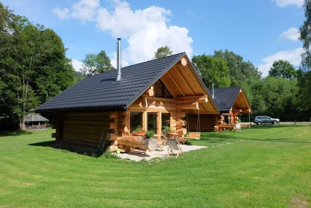 Domki w Bieszczadach u Pati całoroczne sauna balia Ustrzyki Górne Lutowiska — Lutowiska