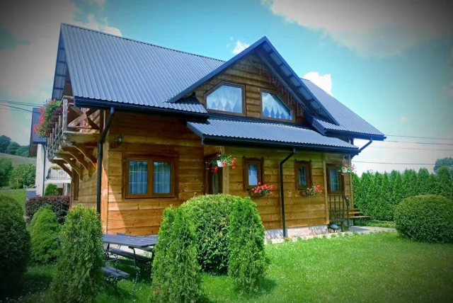 Bieszczady, domek, balia, jacuzzi, Baligród, Wakacje — Baligród